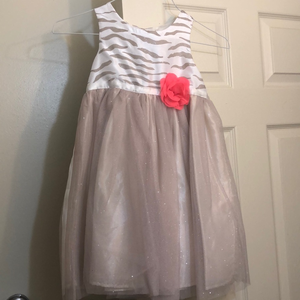 Little girls dress